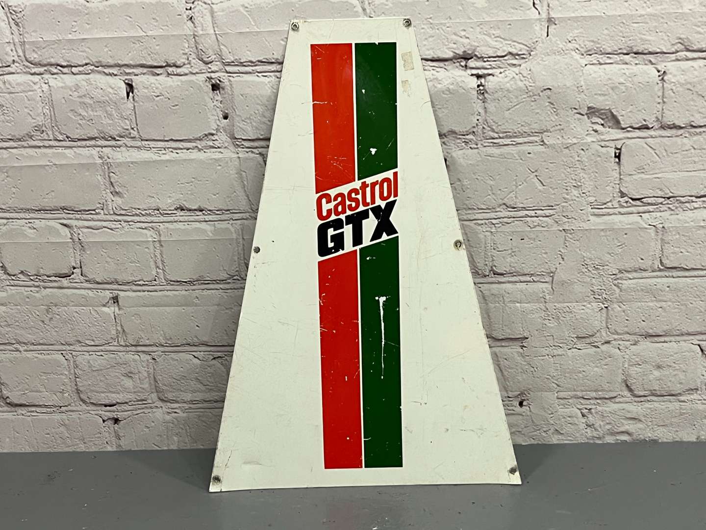 <p>Castrol GTX Aluminium Sign</p>
