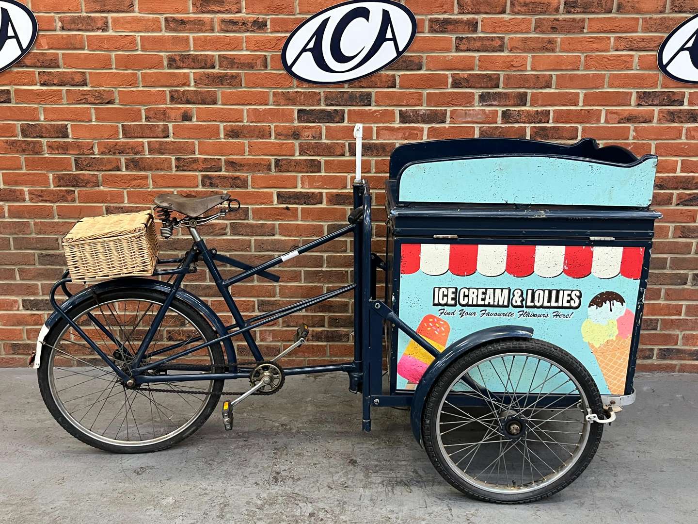 <p>Vintage Ice-cream Bicycle 1960's&nbsp;</p>