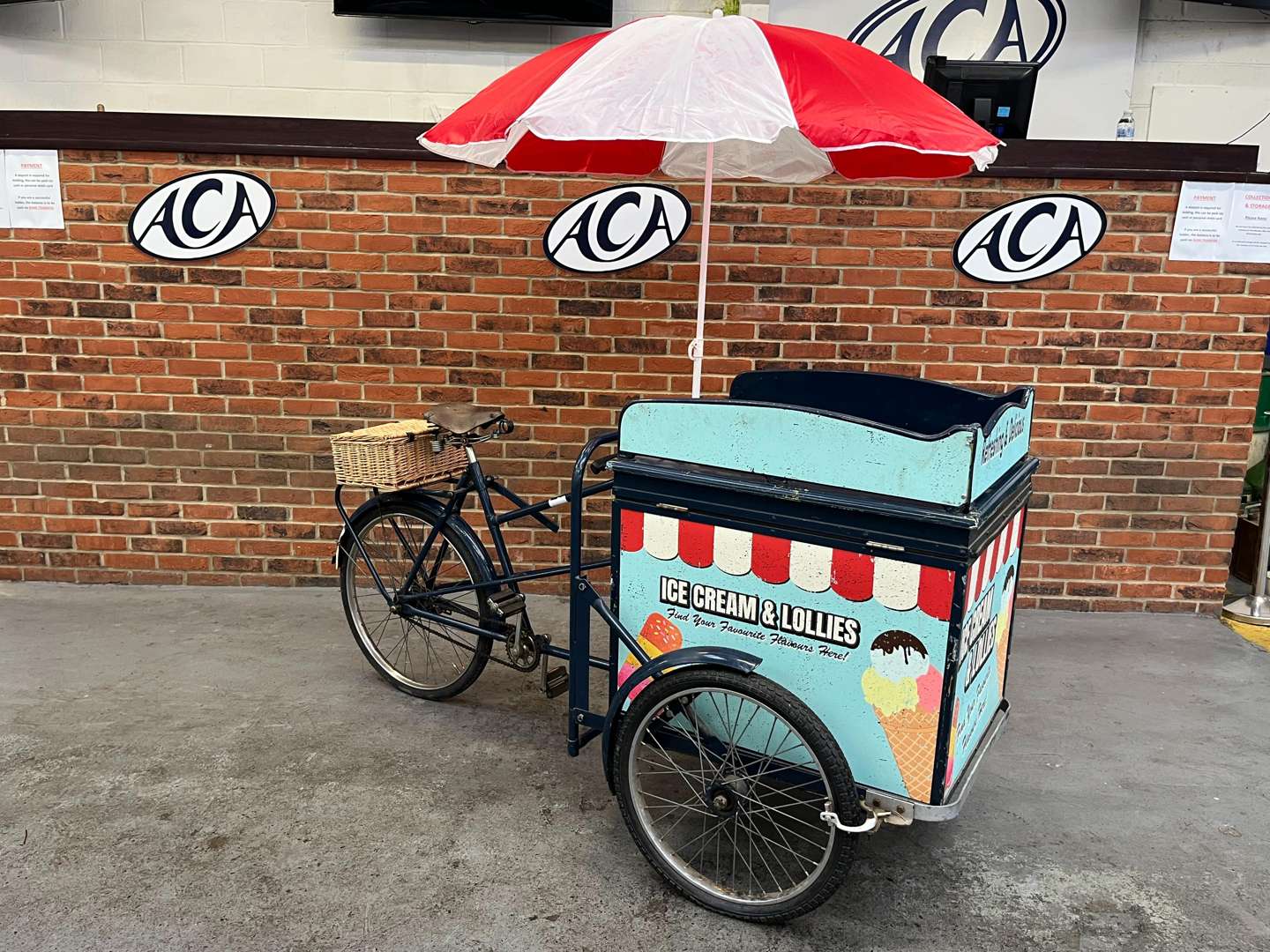<p>Vintage Ice-cream Bicycle 1960's&nbsp;</p>