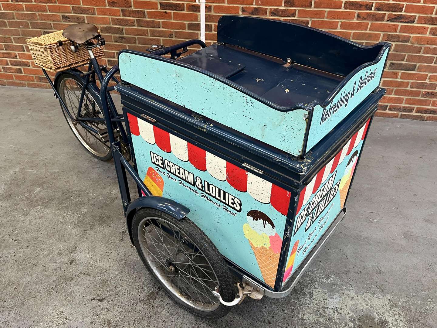 <p>Vintage Ice-cream Bicycle 1960's&nbsp;</p>