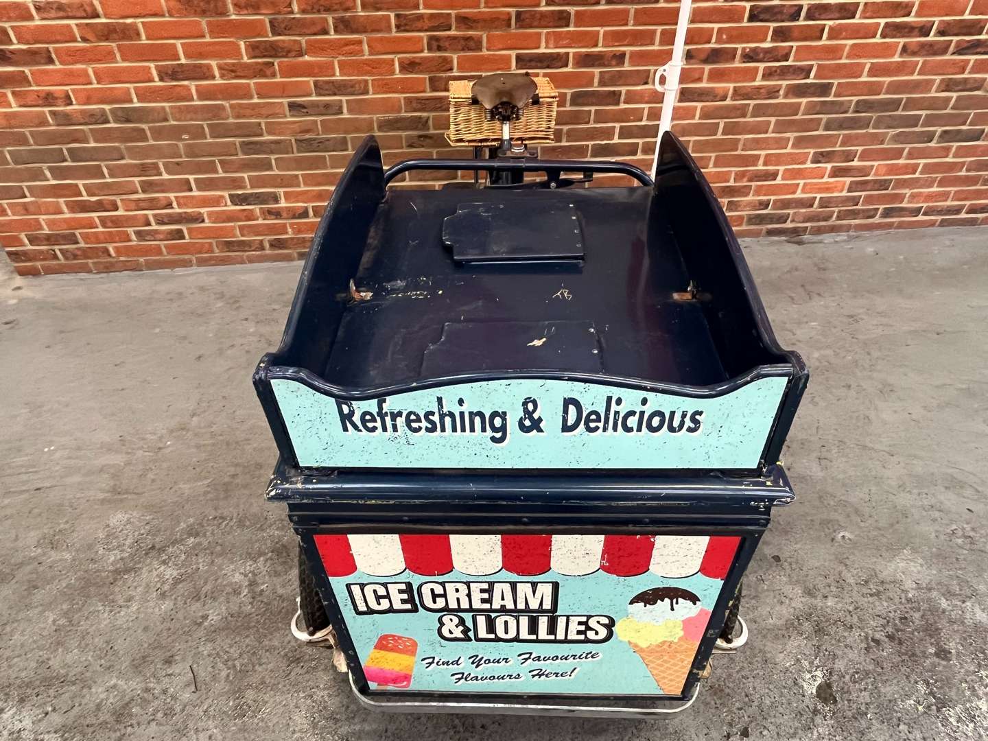 <p>Vintage Ice-cream Bicycle 1960's&nbsp;</p>