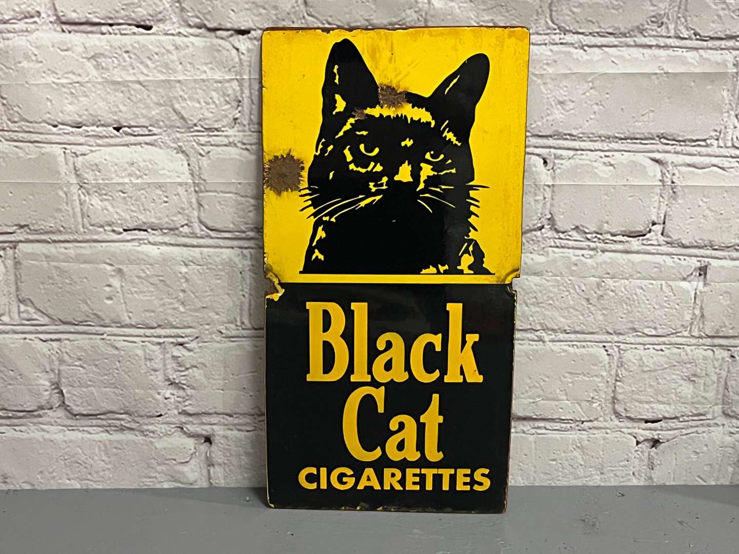 <p>Black Cat Cigarettes Enamel Sign</p>