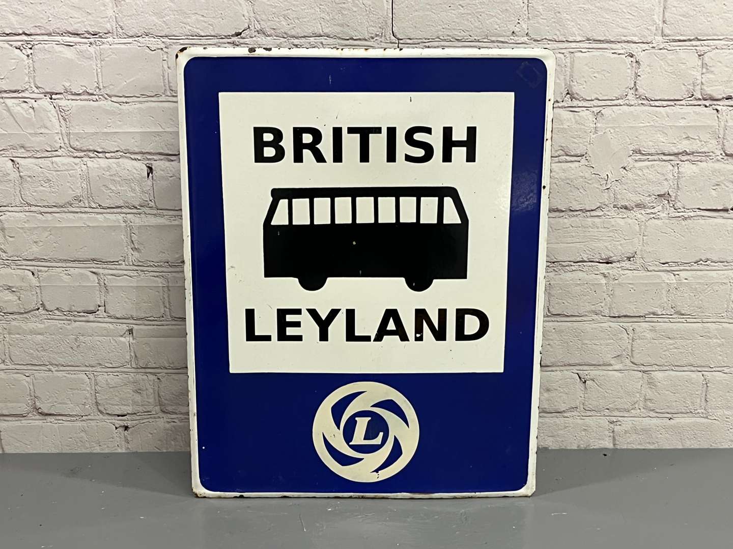 <p>British Leyland Made Pole Sign&nbsp;</p>