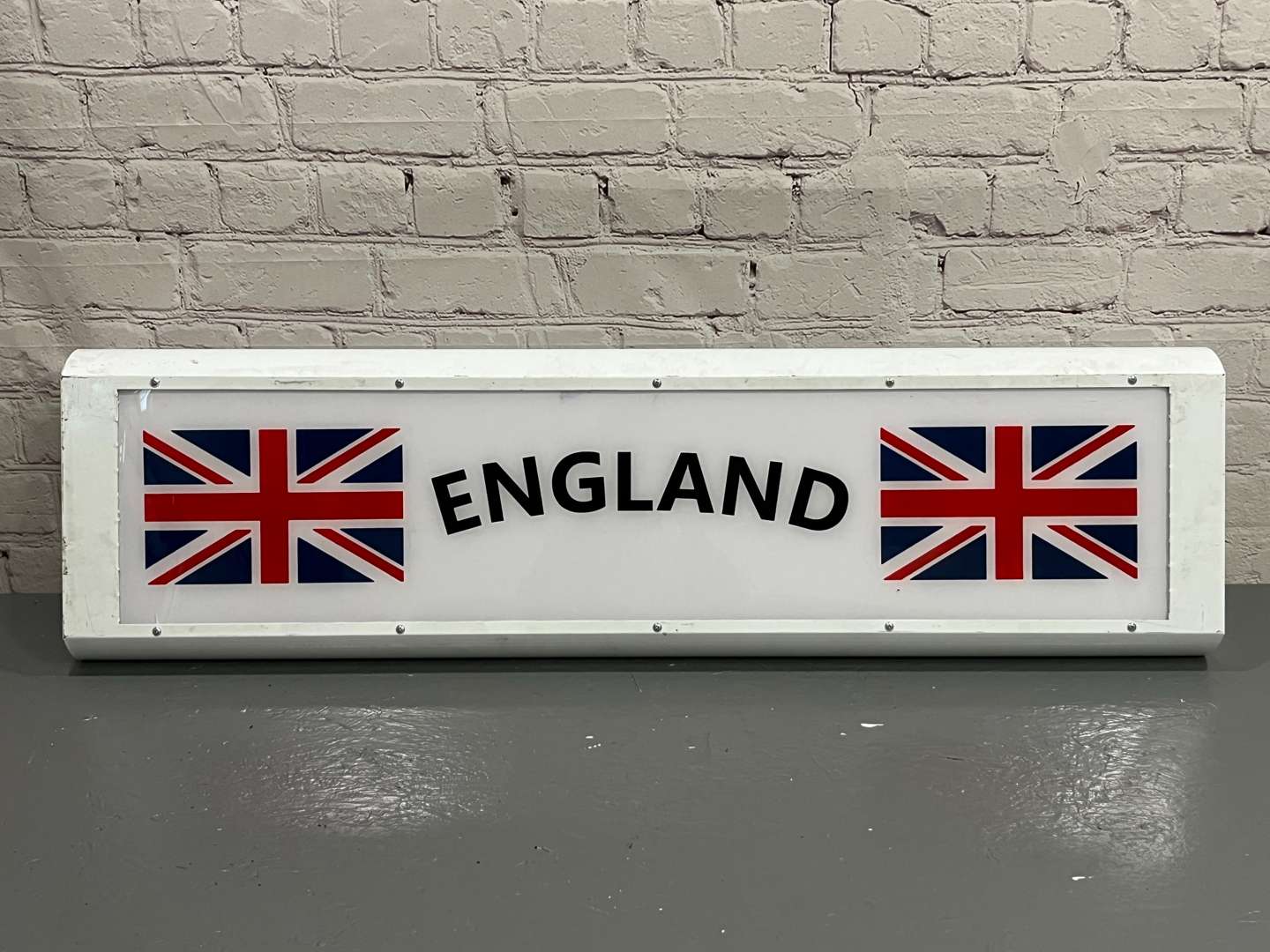 <p>England Illuminated Sign&nbsp;</p>