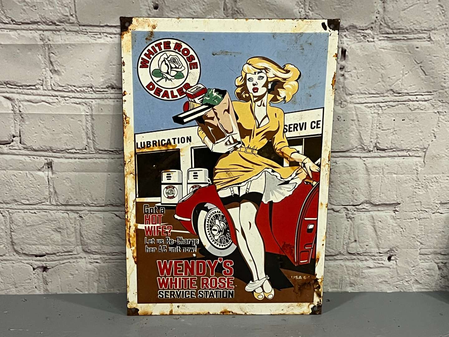 <p>Wendy's White Rose Service Station Enamel Sign</p>