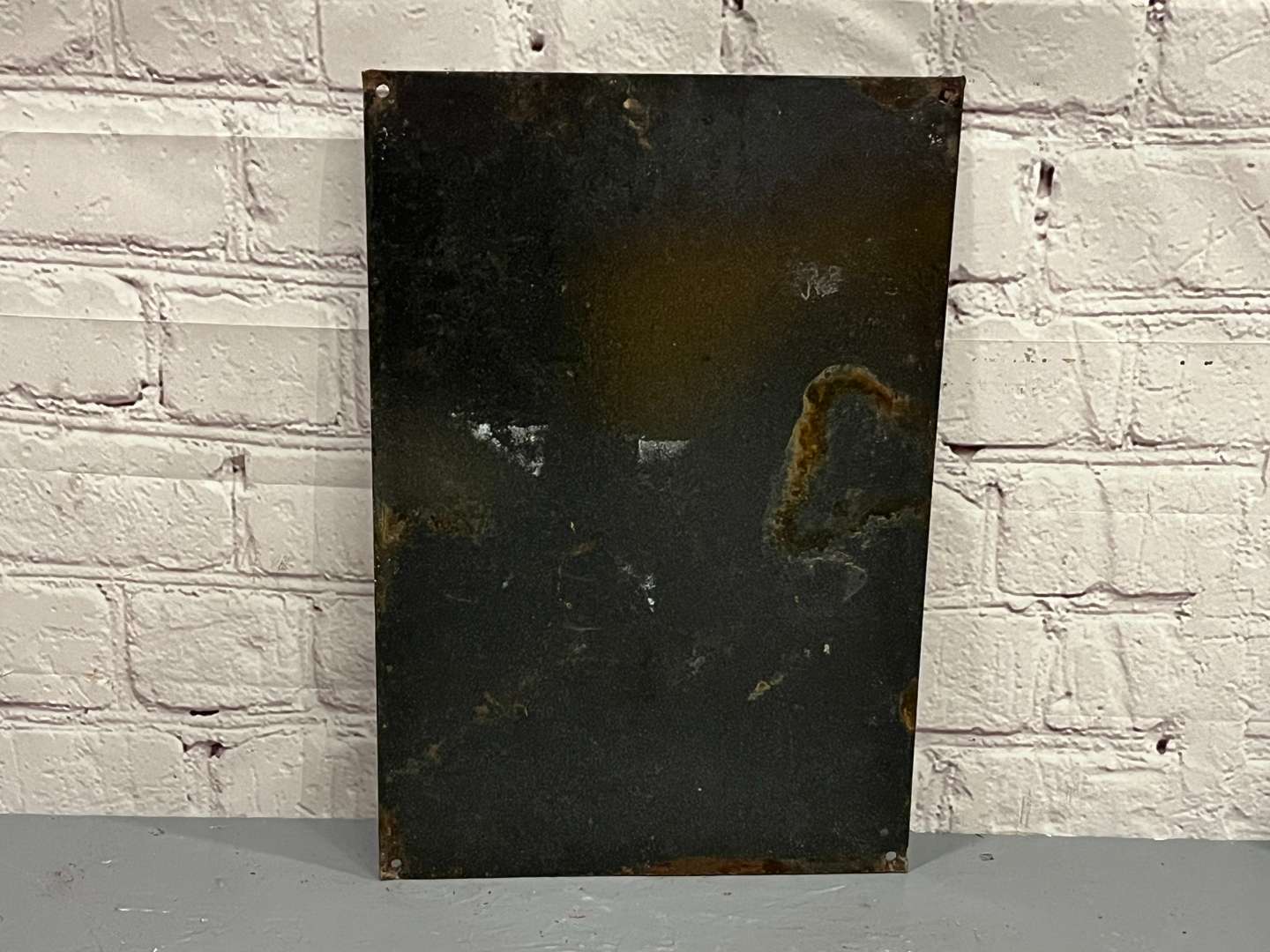 <p>Wendy's White Rose Service Station Enamel Sign</p>