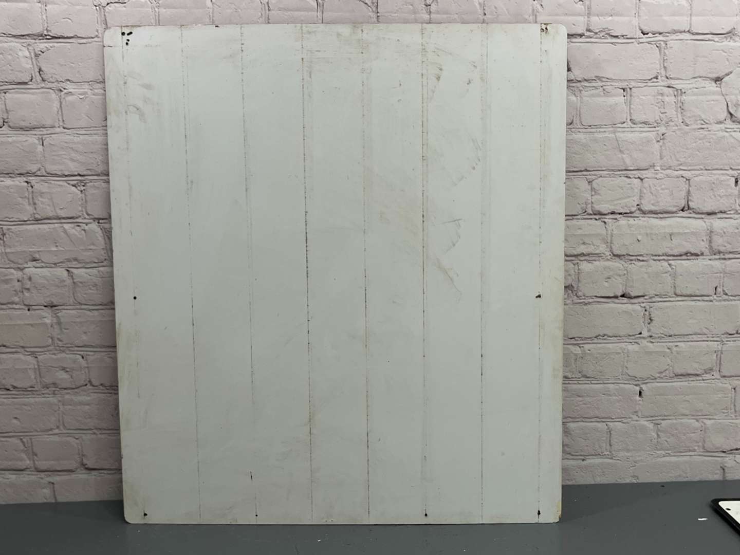 <p>Shell Motor Oil Sign on Metal Board&nbsp;</p>