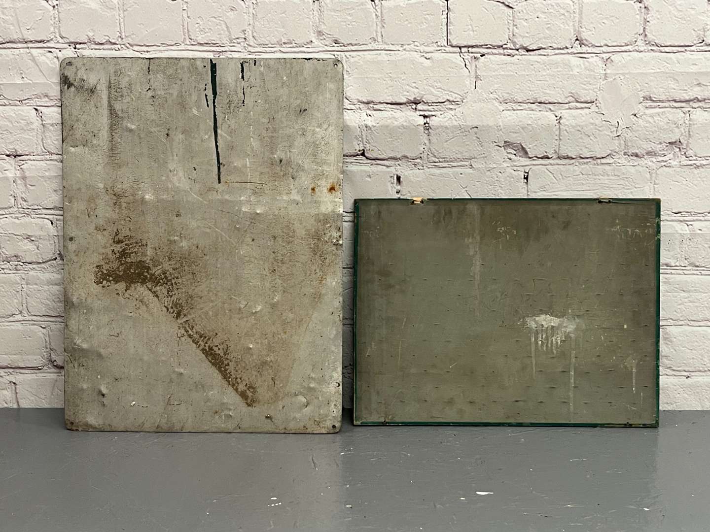 <p>Elf Oils Sign and LF Brenner Ltd Key Board</p>