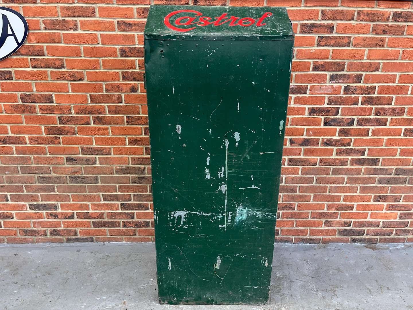 <p>Castrol Original Oil Cabinet</p>