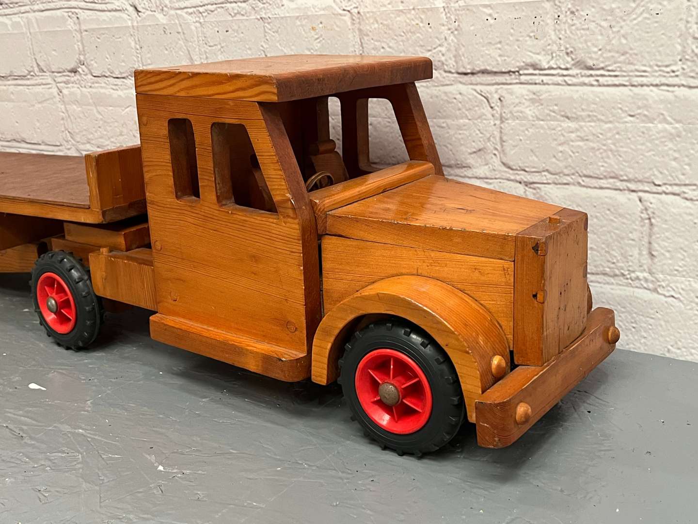 <p>Wooden Scratch Built Lorry and Trailer</p>