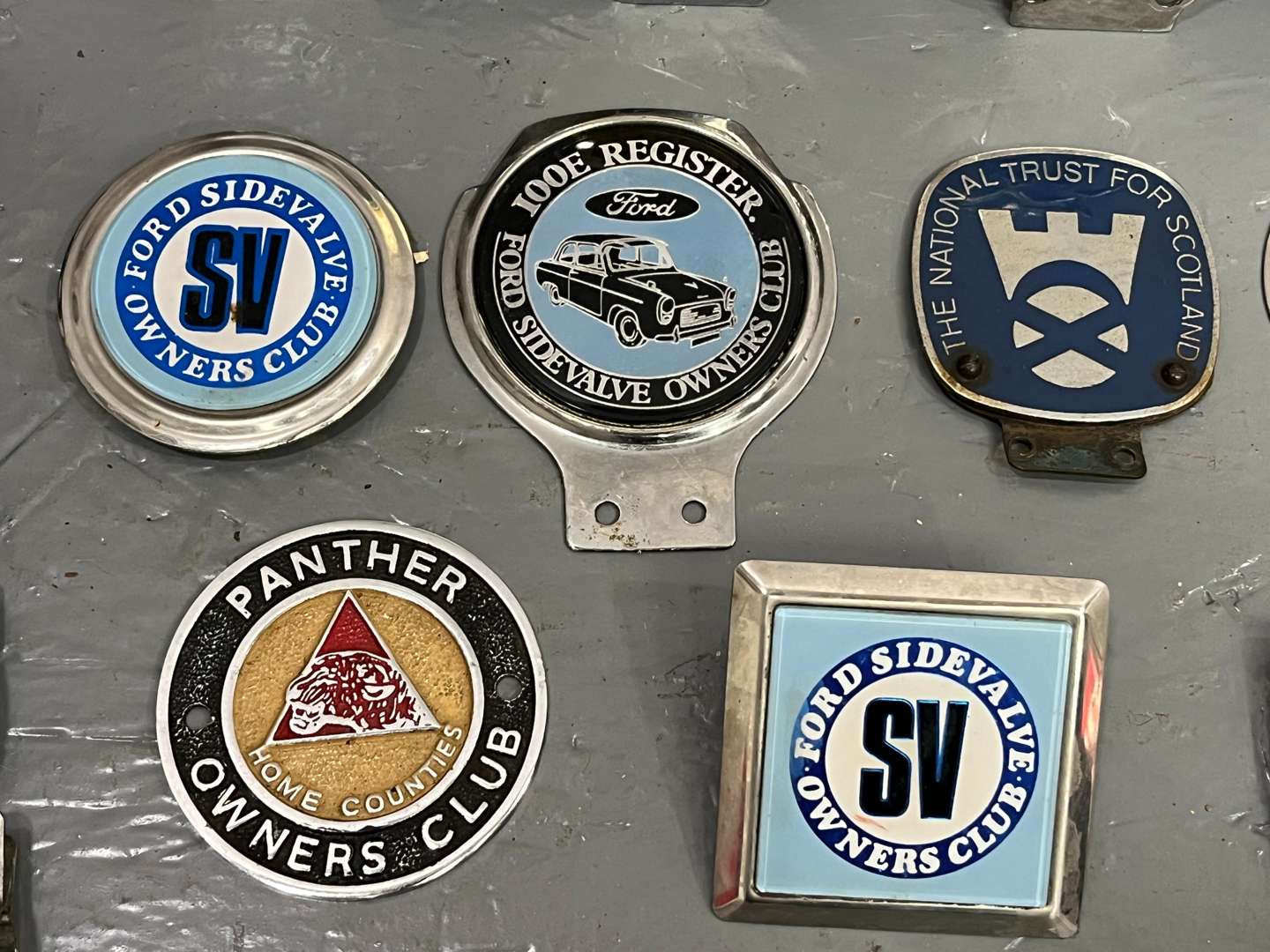 <p>Quantity Classic Car Badges</p>