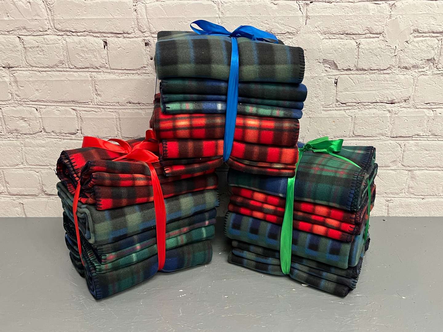 <p>Lot of New Picnic Blankets&nbsp;</p>