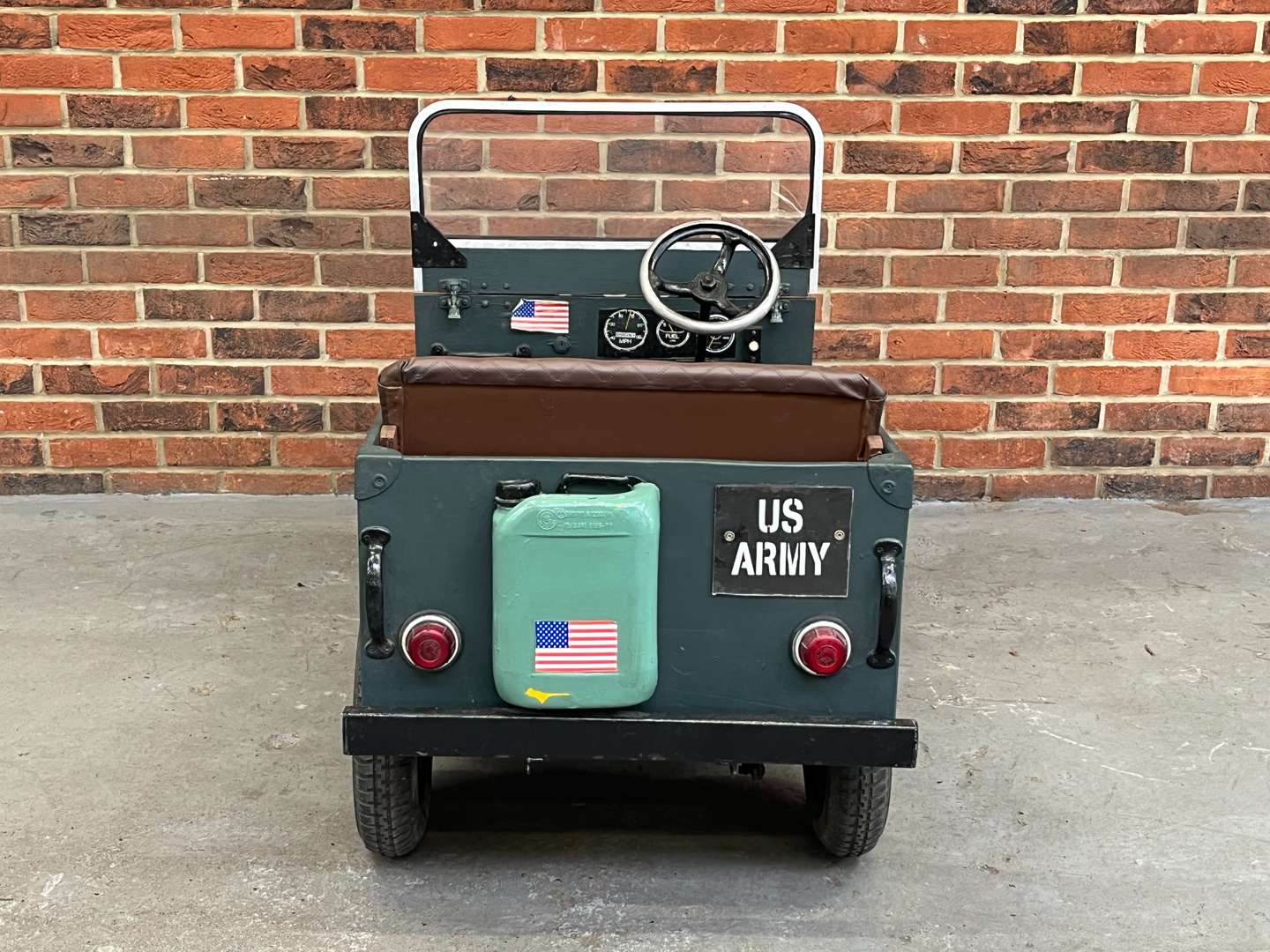 <p>Toylander 12V Willys Childs Jeep</p>