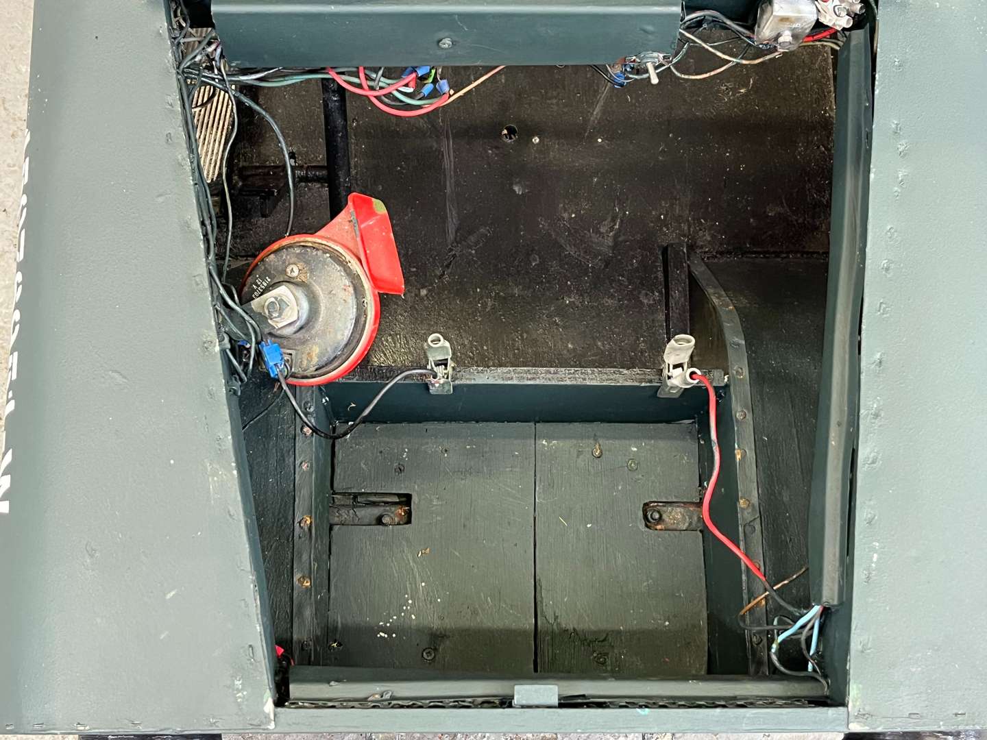 <p>Toylander 12V Willys Childs Jeep</p>