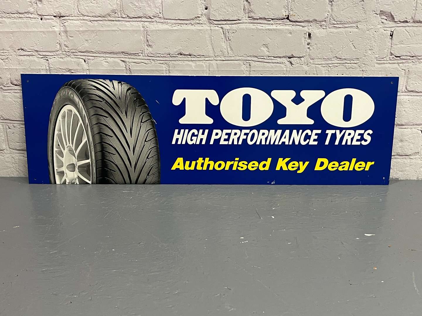 <p>Toyo High Performance Tyres Aluminium Sign&nbsp;</p>