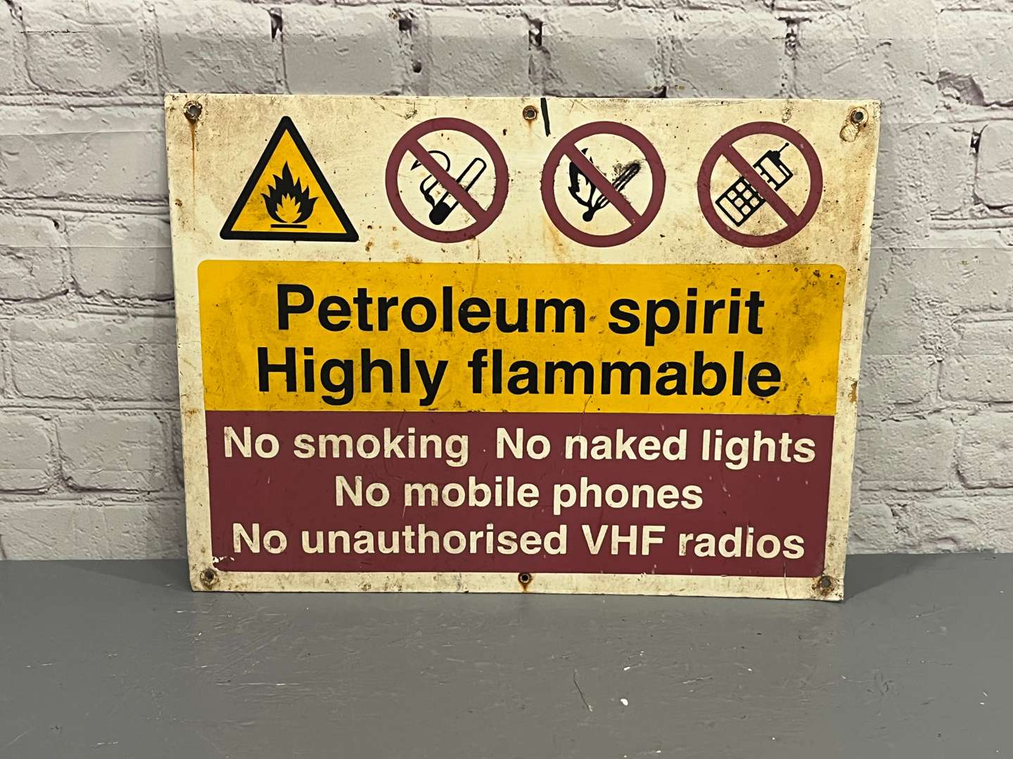 <p>Petroleum Spirit Warning Sign</p>