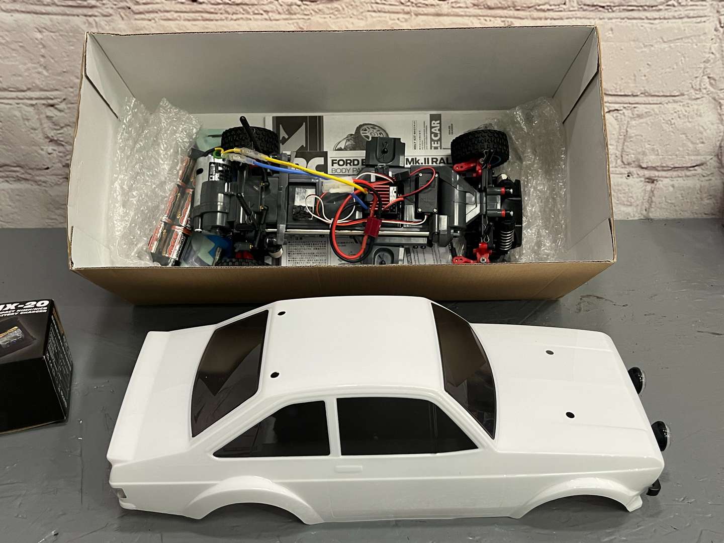 <p>Ford Escort MkII RC Car By Tamiya 1:10 Scale&nbsp;</p>