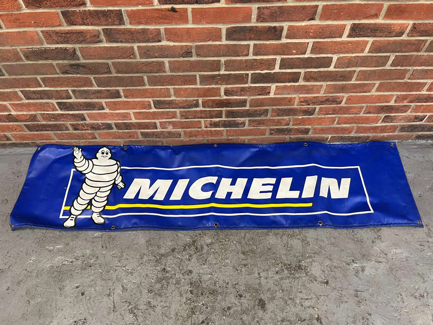 <p>Michelin Tyres Banner</p>