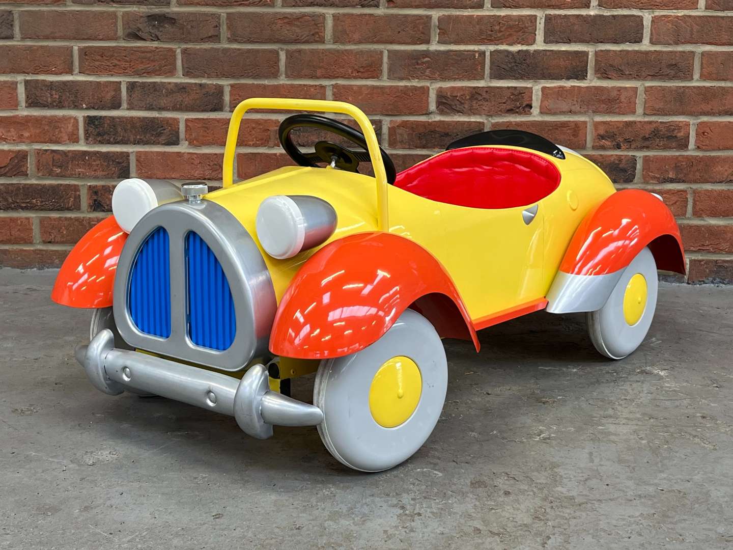 <p>Noddy Tin Plate Childs Pedal Car</p>