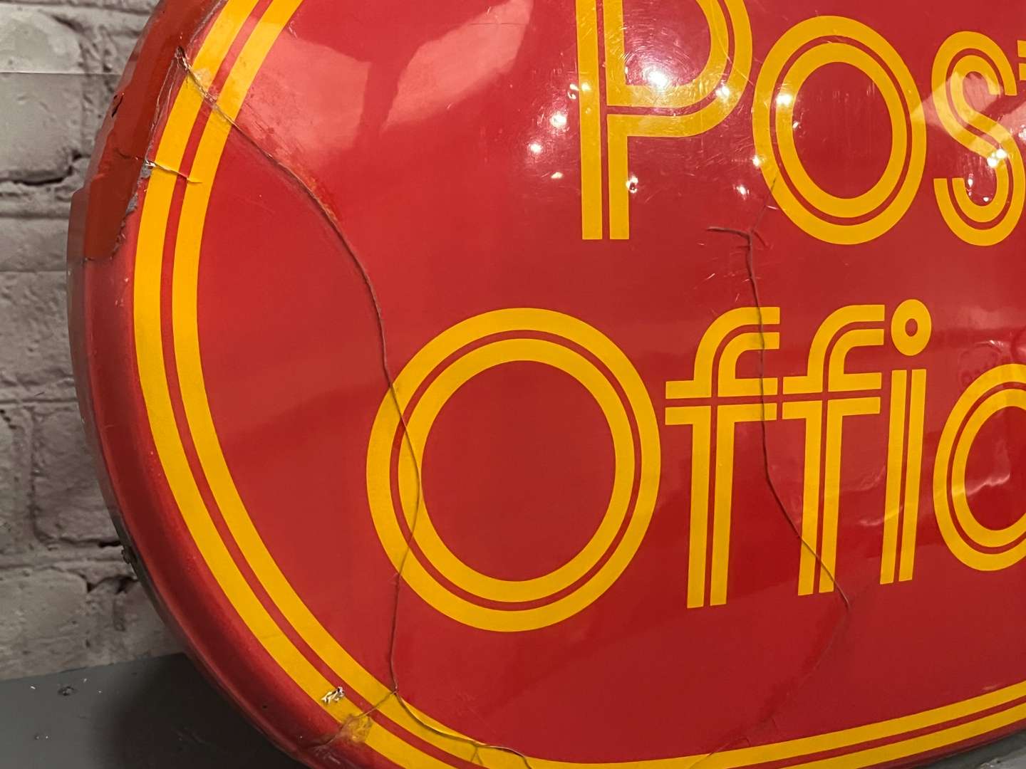 <p>Post Office Wall Mounted Illuminated Sign a/f</p>