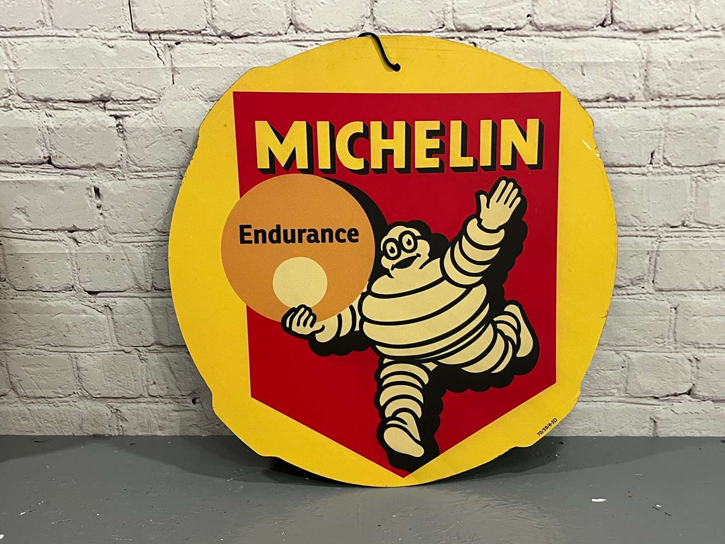 <p>Michelin Endurance Sign On Board</p>