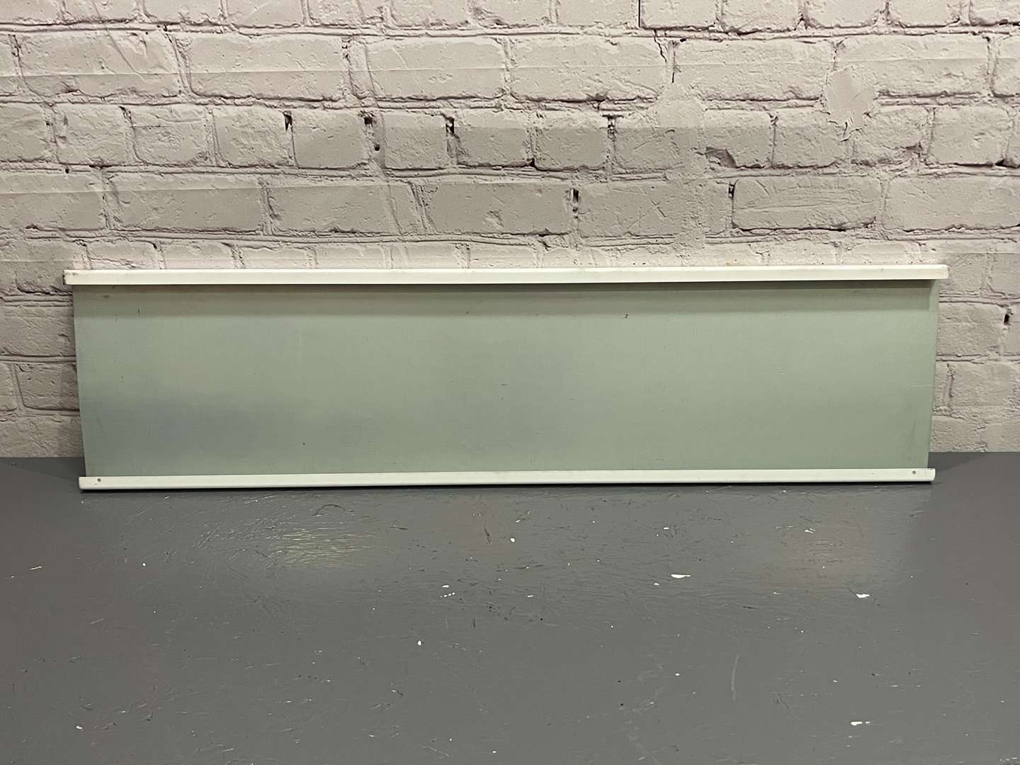 <p>Austin Rover Metal Original Service Parking Sign</p>