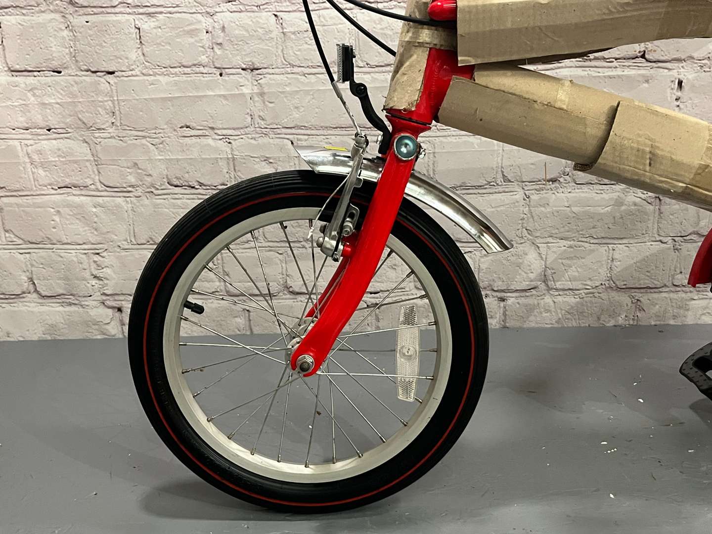 <p>Raleigh Chopper Mk III Unused Bicycle (Red)</p>