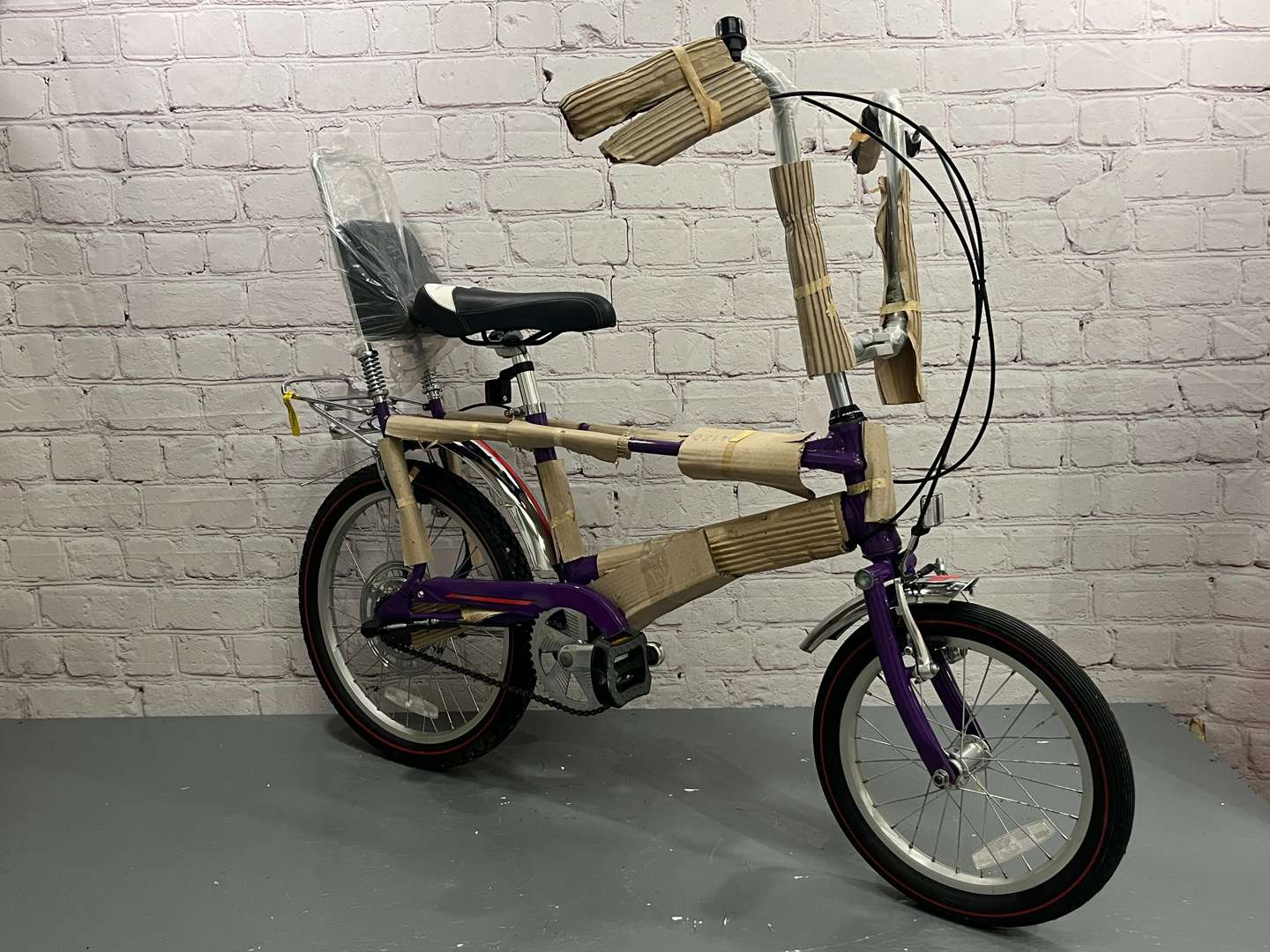 <p>Raleigh Chopper Mk III Unused Bicycle (Purple)&nbsp;</p>