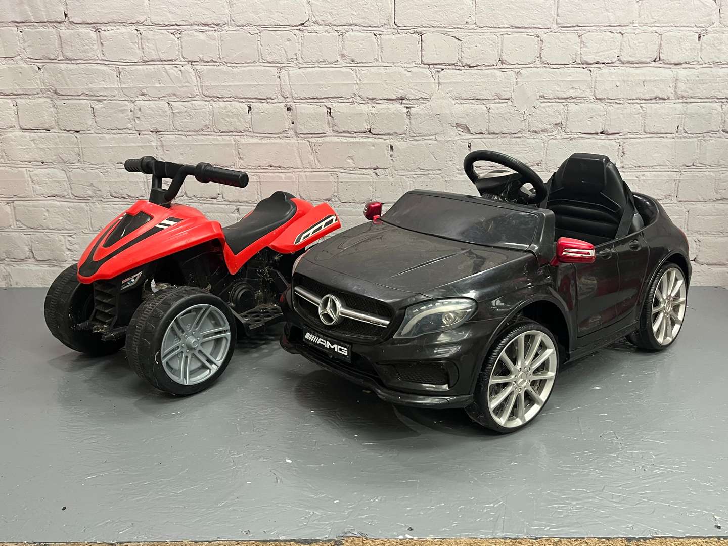 <p>Mercedes Battery Operated Childs Car and Battery Quad Bike (2)</p>
