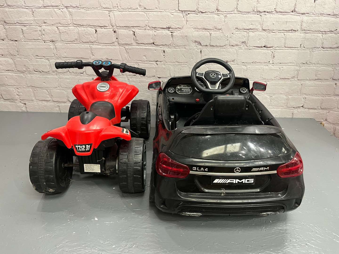 <p>Mercedes Battery Operated Childs Car and Battery Quad Bike (2)</p>