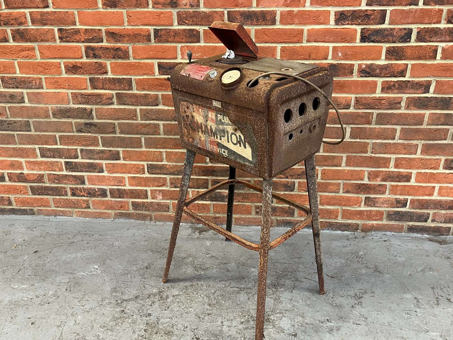 <p>Champion Spark Plug Tester</p>