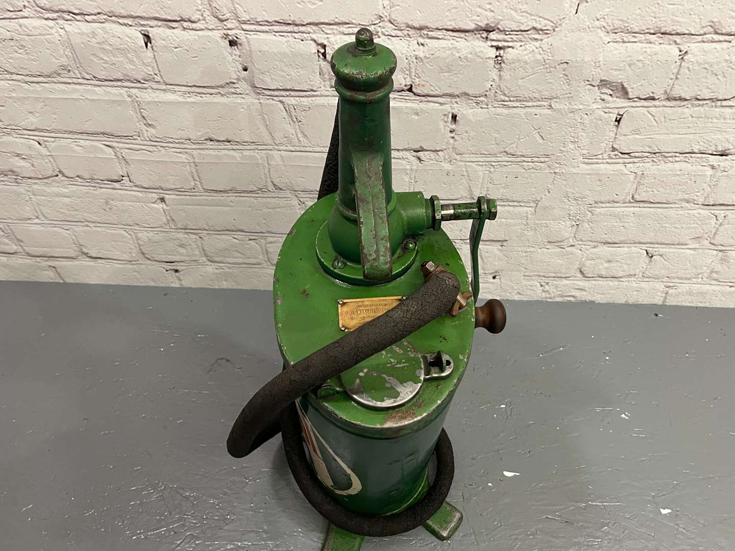 <p>Castrol Gear Oil Forecourt Pump</p>