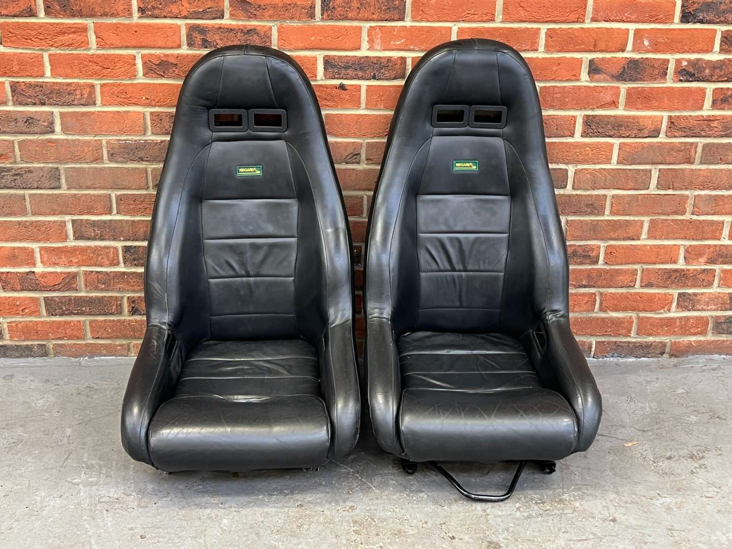 <p>Pair Ridgard Classic Rally Front Seats&nbsp;</p>