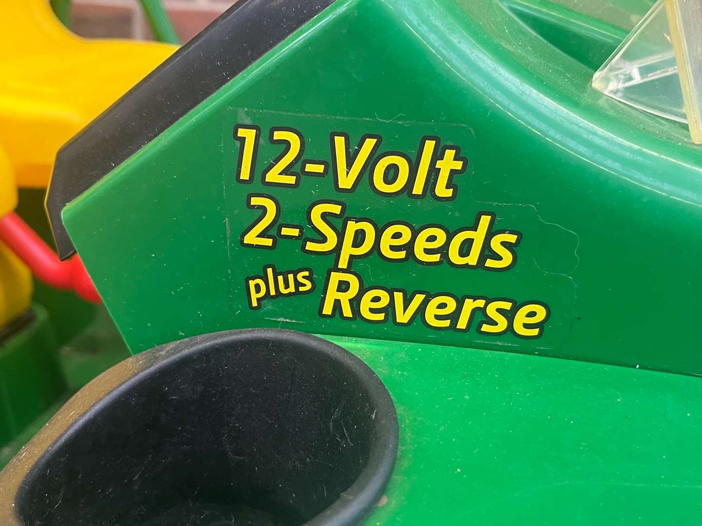 <p>John Deere Childs Battery Operated Gator and Charger</p>