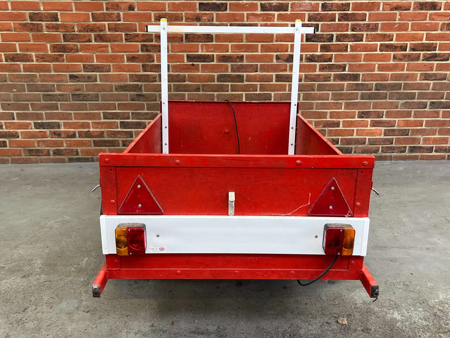 <p>Single Axle Car Trailer</p>