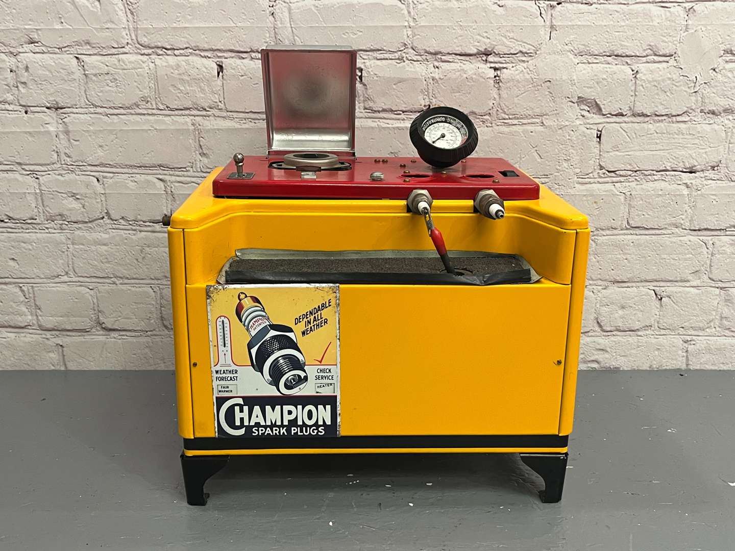 <p>Champion Spark Plug Tester&nbsp;</p>