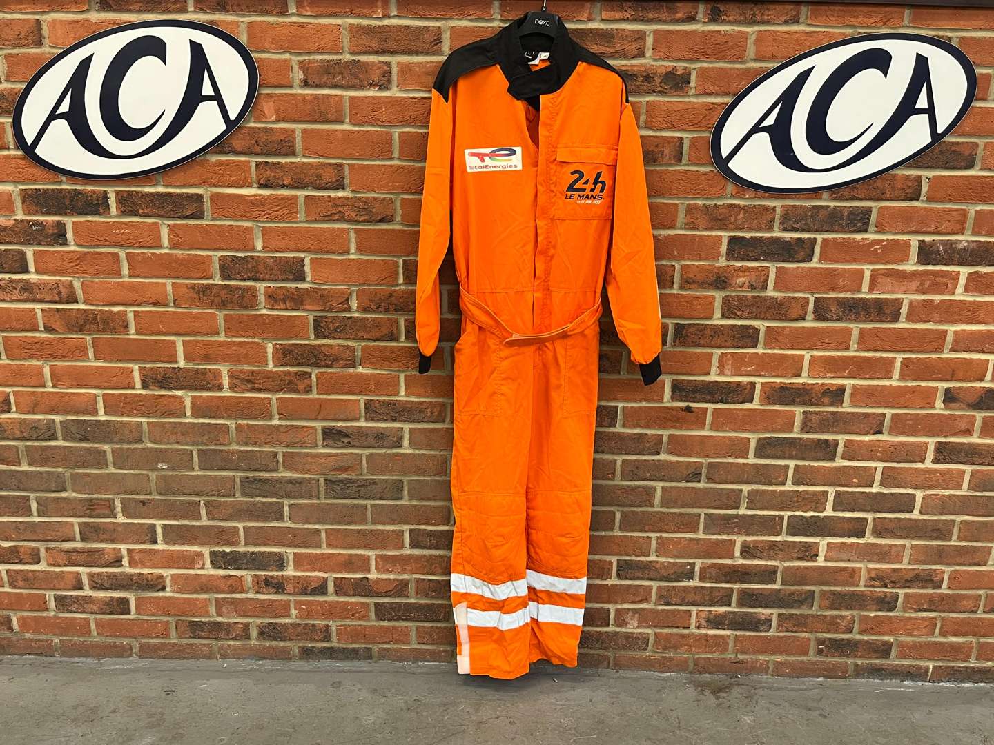 <p>Le Mans 24Hour Marshalls Overalls (Size L) From June 11th/12th 2022</p>