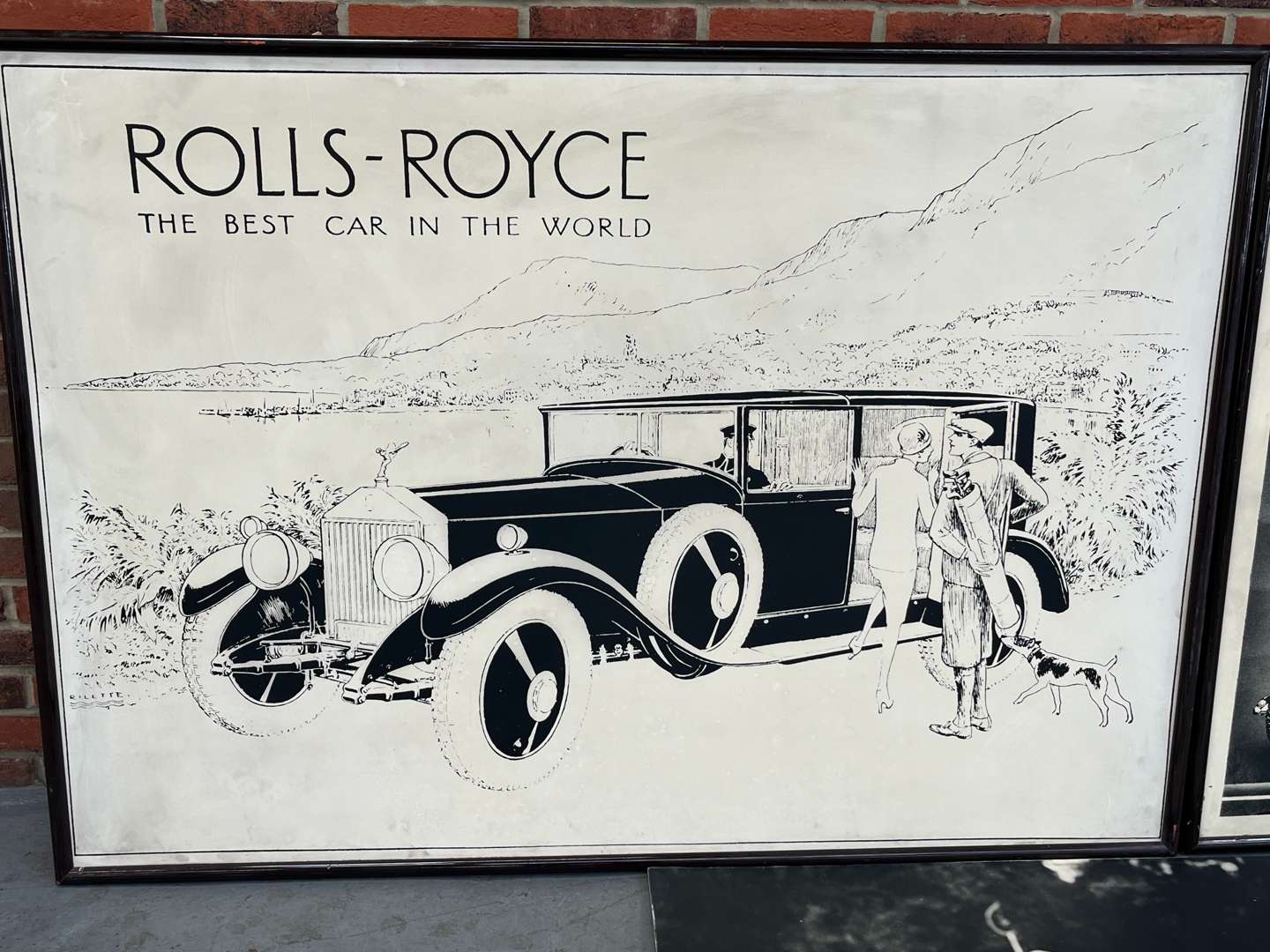 <p>Three Rolls Royce Large Dealership Display Pictures</p>