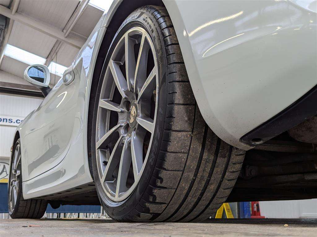 <p>2014 PORSCHE CAYMAN S-A **SOLD</p>