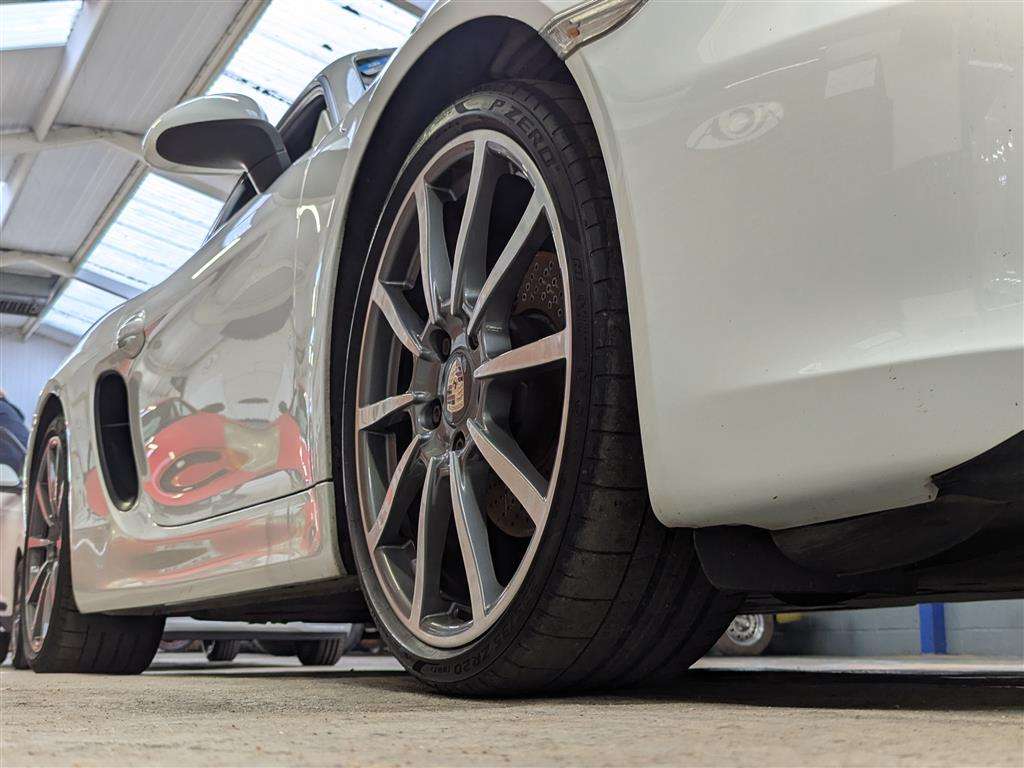 <p>2014 PORSCHE CAYMAN S-A **SOLD</p>