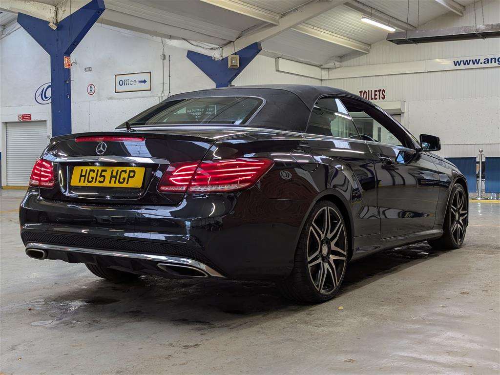 <p>2015 MERCEDES-BENZ E400 AMG LINE AUTO</p>