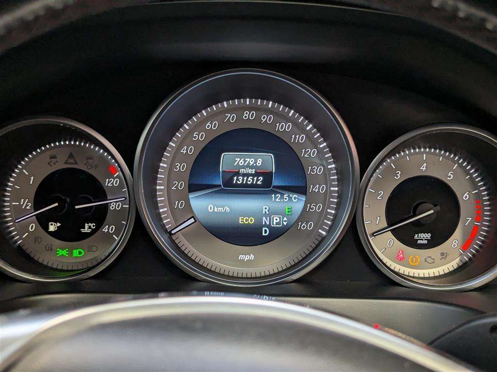 <p>2015 MERCEDES-BENZ E400 AMG LINE AUTO</p>