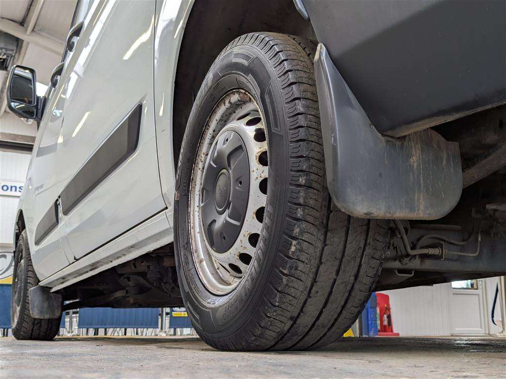 <p>2021 FORD TRANSIT CUSTOM **SOLD</p>