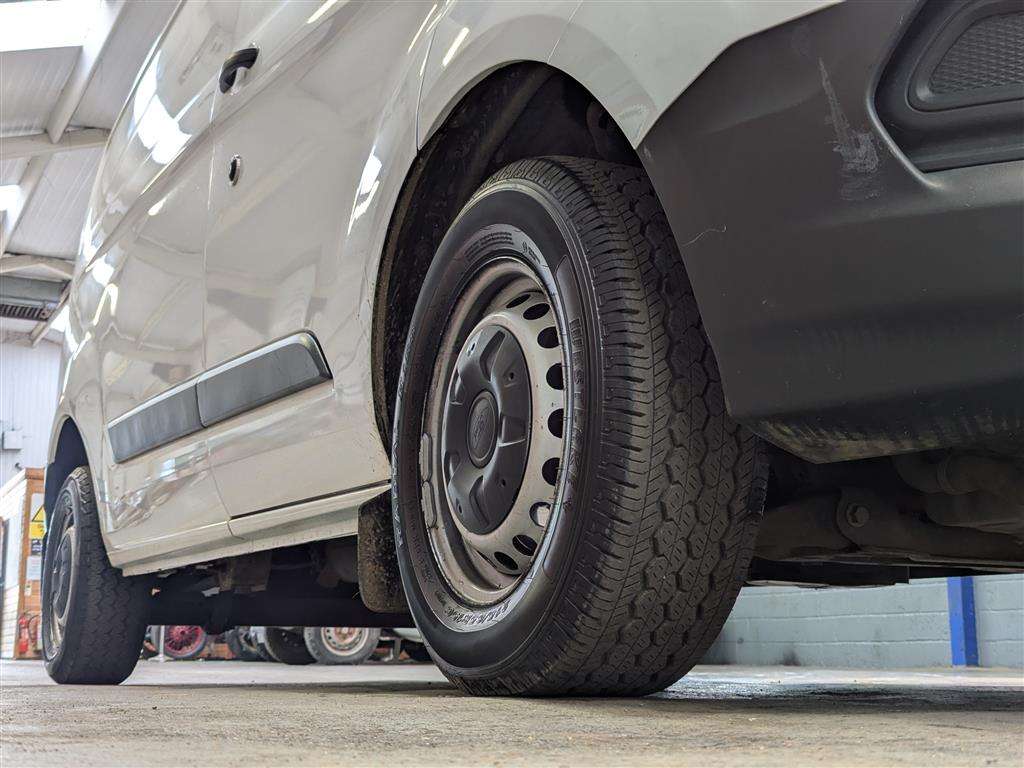 <p>2021 FORD TRANSIT CUSTOM **SOLD</p>