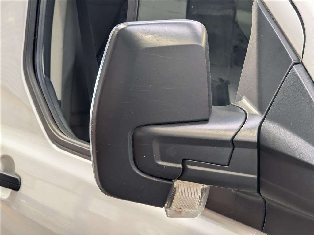 <p>2021 FORD TRANSIT CUSTOM **SOLD</p>