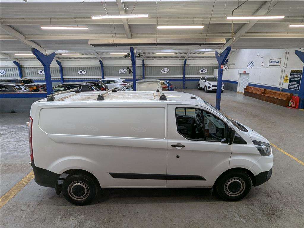 <p>2021 FORD TRANSIT CUSTOM **SOLD</p>