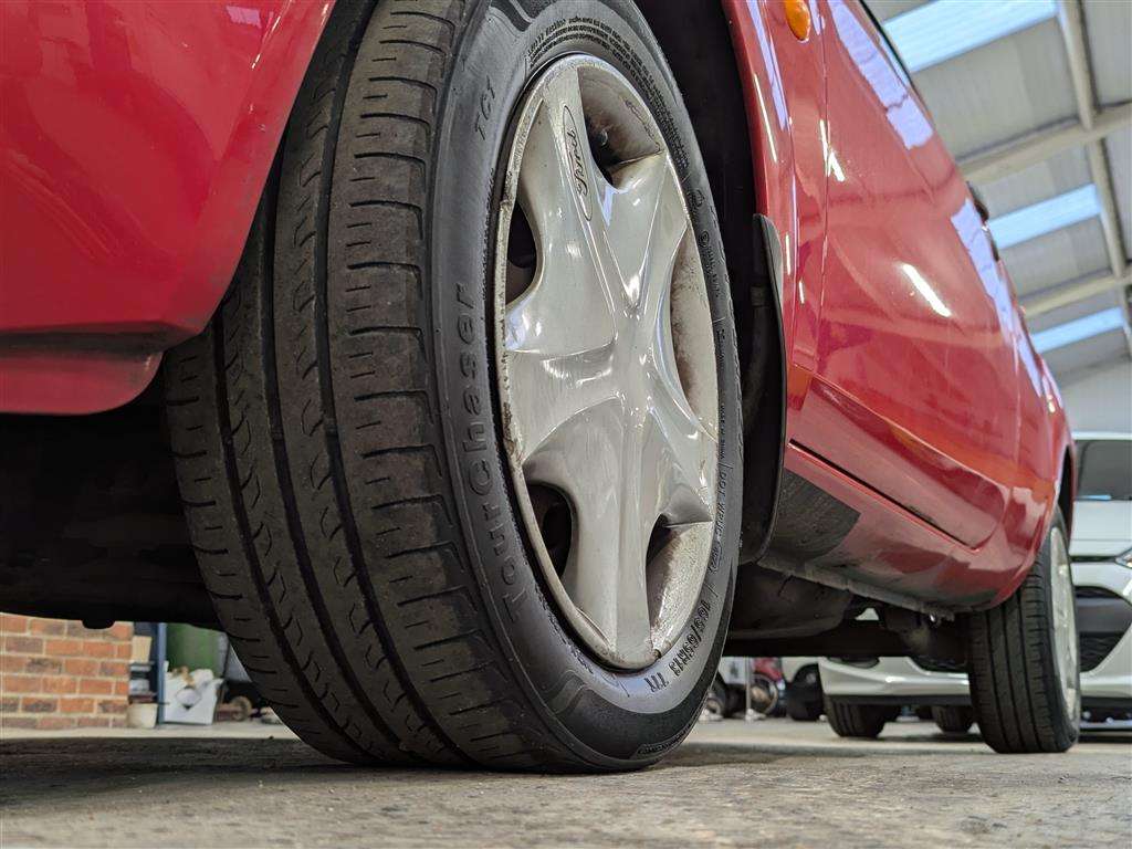 <p>2003 FORD KA COLLECTION</p>