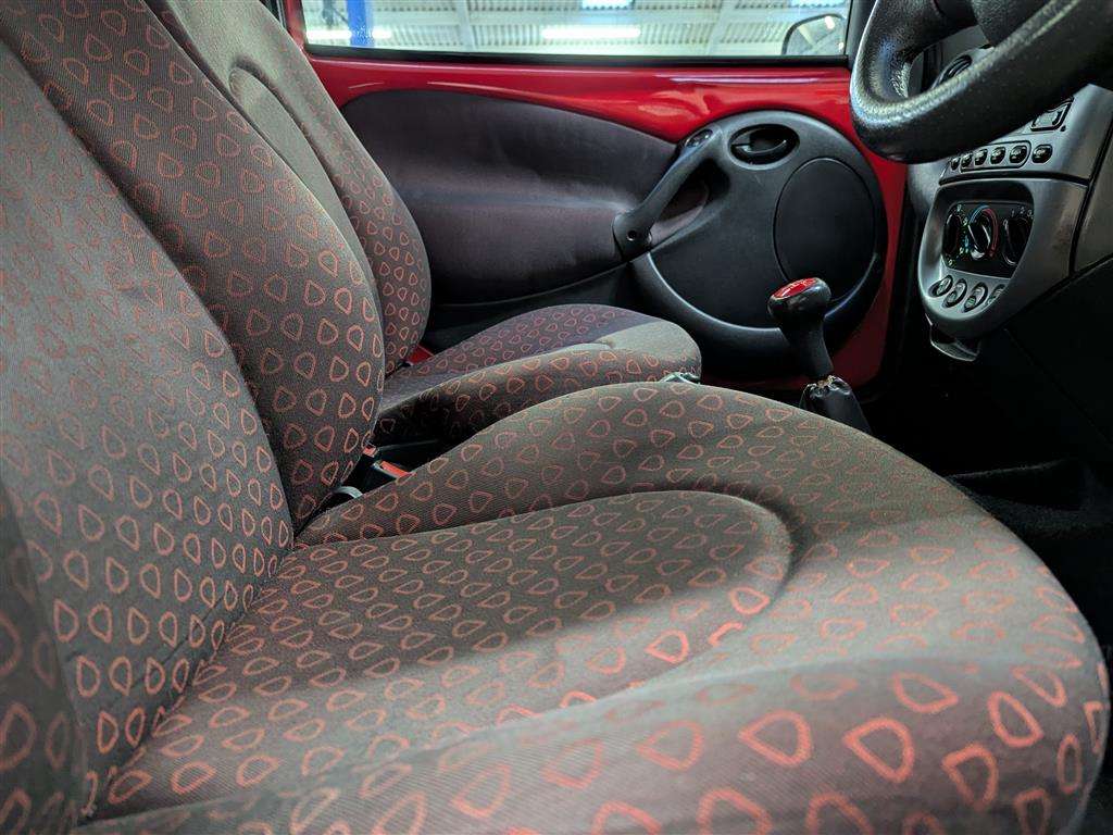 <p>2003 FORD KA COLLECTION</p>