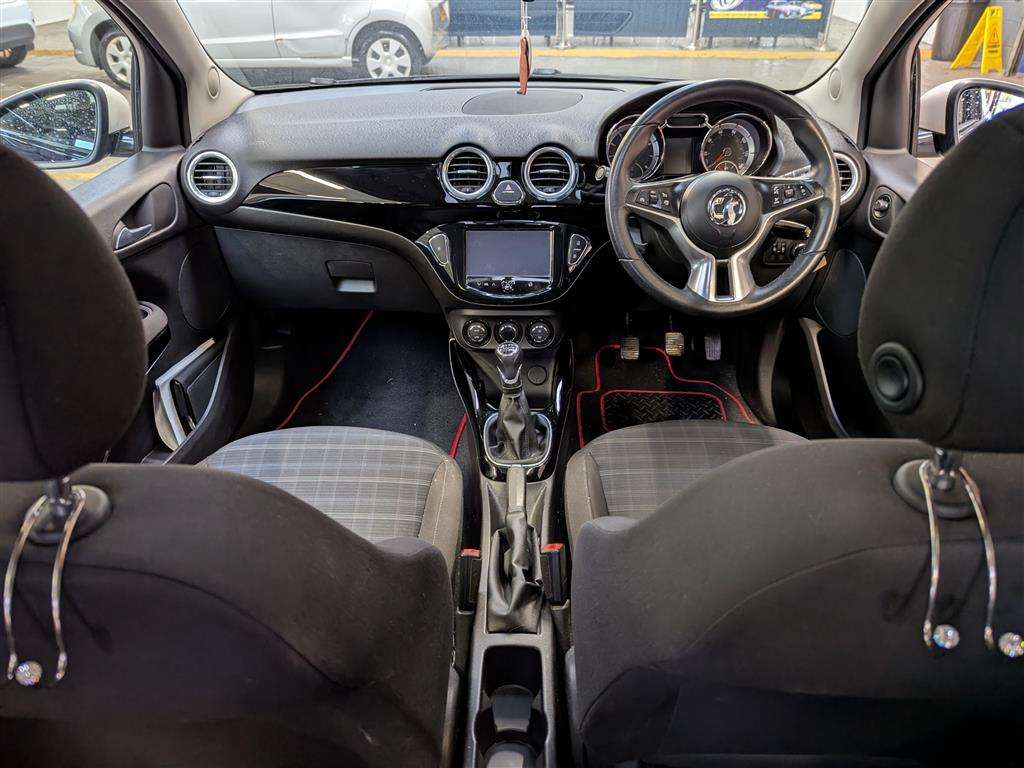 <p>2014 VAUXHALL ADAM GLAM</p>
