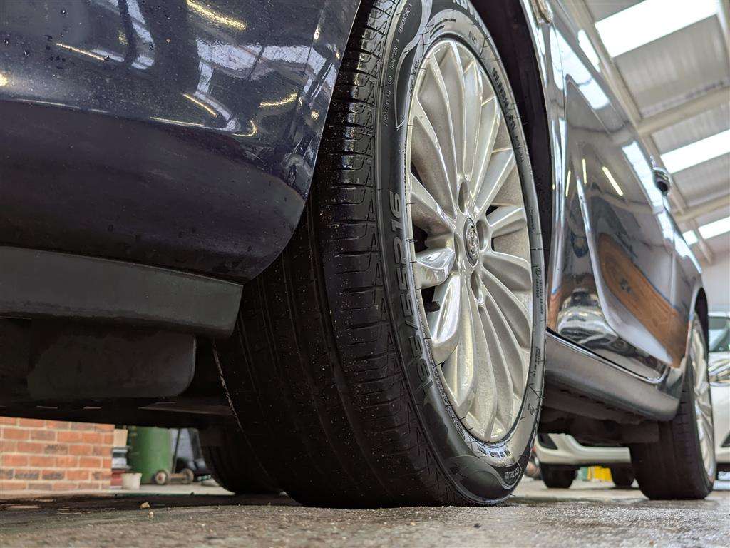 <p>2014 VAUXHALL ADAM GLAM</p>